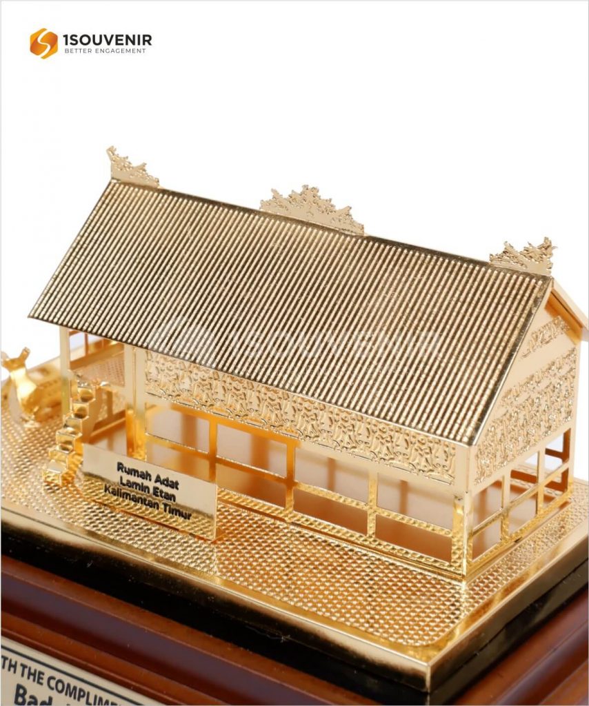 Miniatur Rumah Adat Eksplorasi Budaya Indonesia Souvenir Id