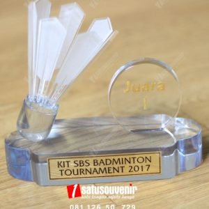 plakat resin turnamen badminton