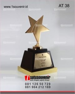 piala award