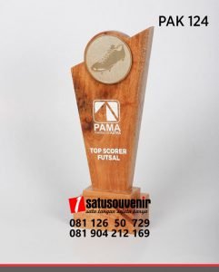 PAK124 Plakat Kayu Penghargaan Top Scorer Futsal Pama
