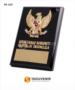 Plakat Kayu Sekretariat Kabinet Republik Indonesia