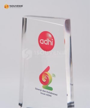 Piala Penghargaan Adhi Innovation Challenge 2022