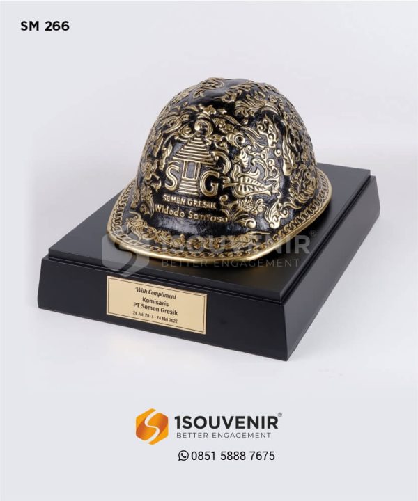 SM266 Souvenir Miniatur Helm Pertambangan Semen Gresik