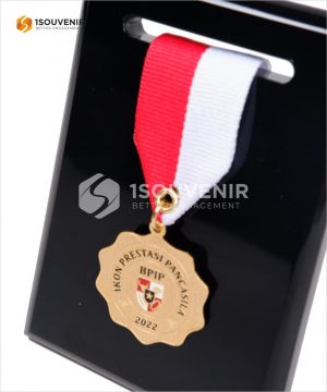 Medali Ikon Prestasi Pancasila 2022