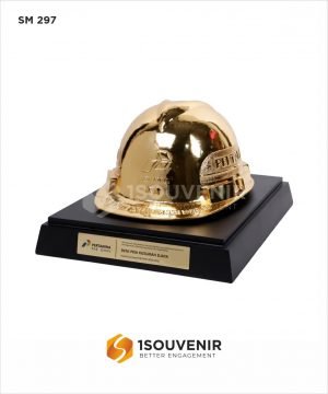 Souvenir Miniatur Helm Pertambangan Pertamina PHE ONWJ