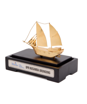 Miniatur Kapal