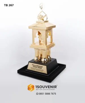 Piala Bergilir Penghargaan Jua...