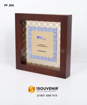 Plakat Frame Kayu Logam Apresi...