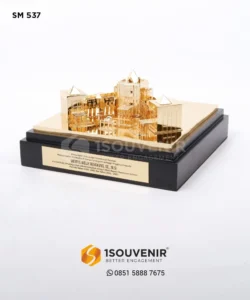 SM537 Miniatur Bangunan Kantor Bupati Manokwari