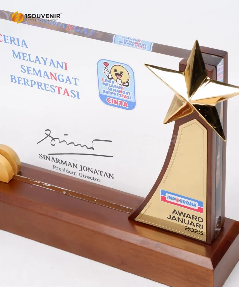 Plakat Kayu Akrilik Indogrosir Award PT Inti Cakrawala Citra Jakarta 2 DETAIL-PAK300 Plakat Kayu Akrilik Indogrosir Award