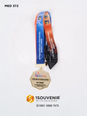 Medali Logam Best Nova Innovat...