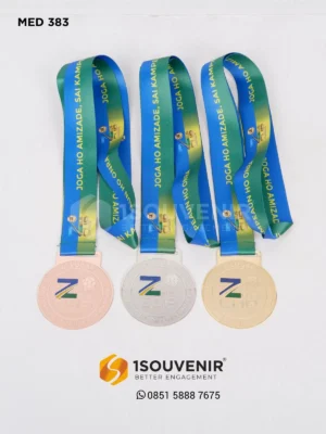 Medali Zeus Cup