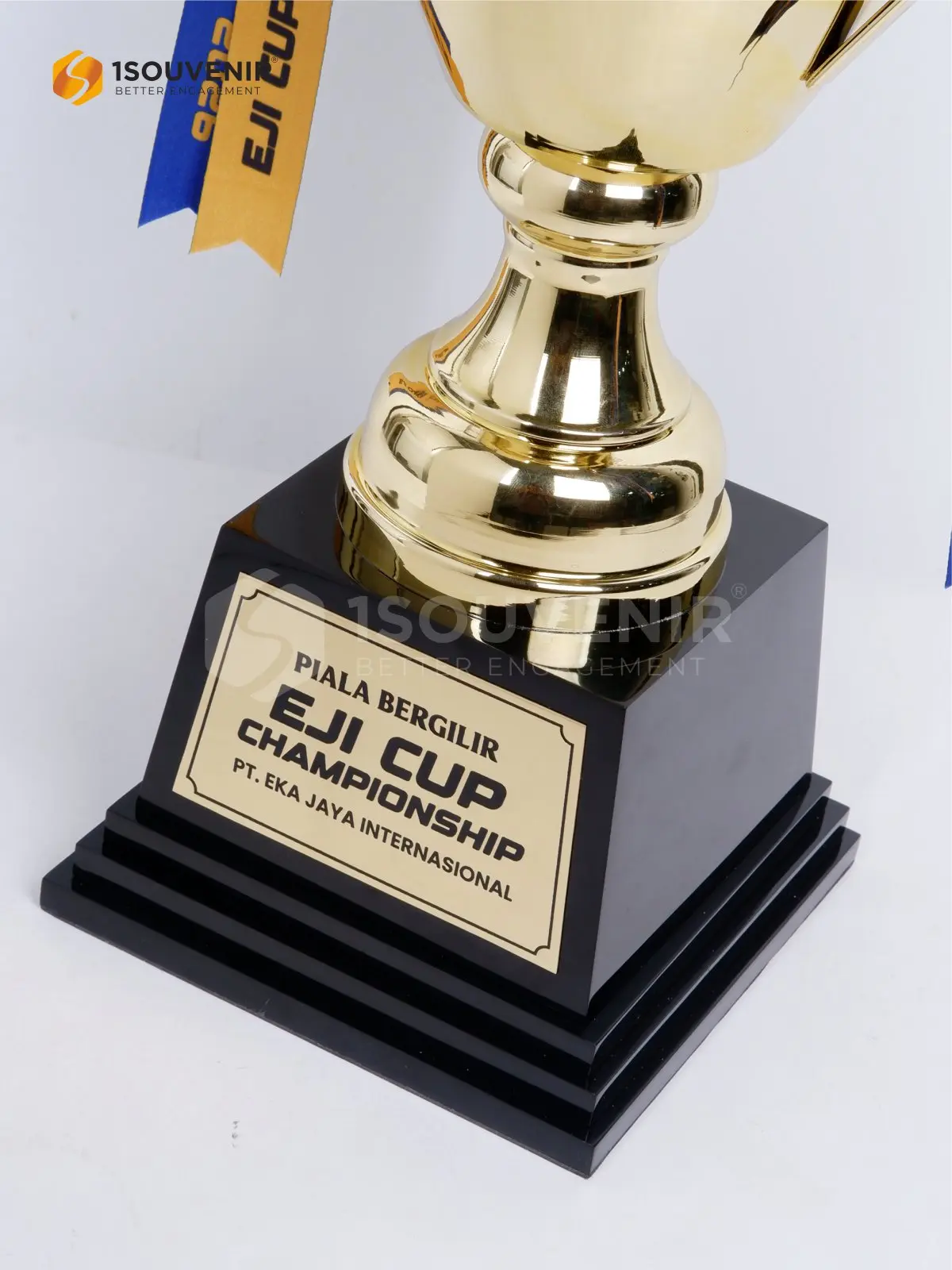 Piala Bergilir Soccer Champion Competition PT Satyaraya Keramindo Indah 3 DETAIL2-TB296 Piala Bergilir Soccer Champion Competition
