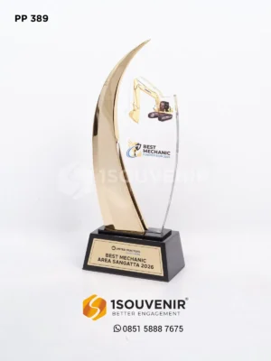 Piala Penghargaan Best Mechani...