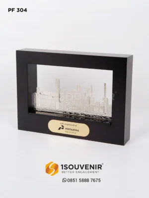 Plakat Frame Kilang Minyak PHE