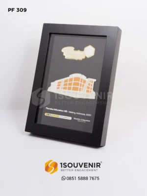 Plakat Frame Thursina Educatio...