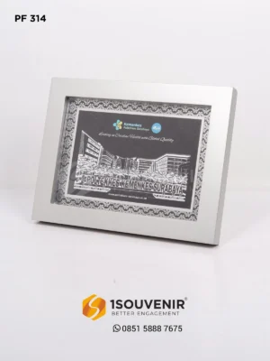 Plakat Frame Poltekkes Kemenke...